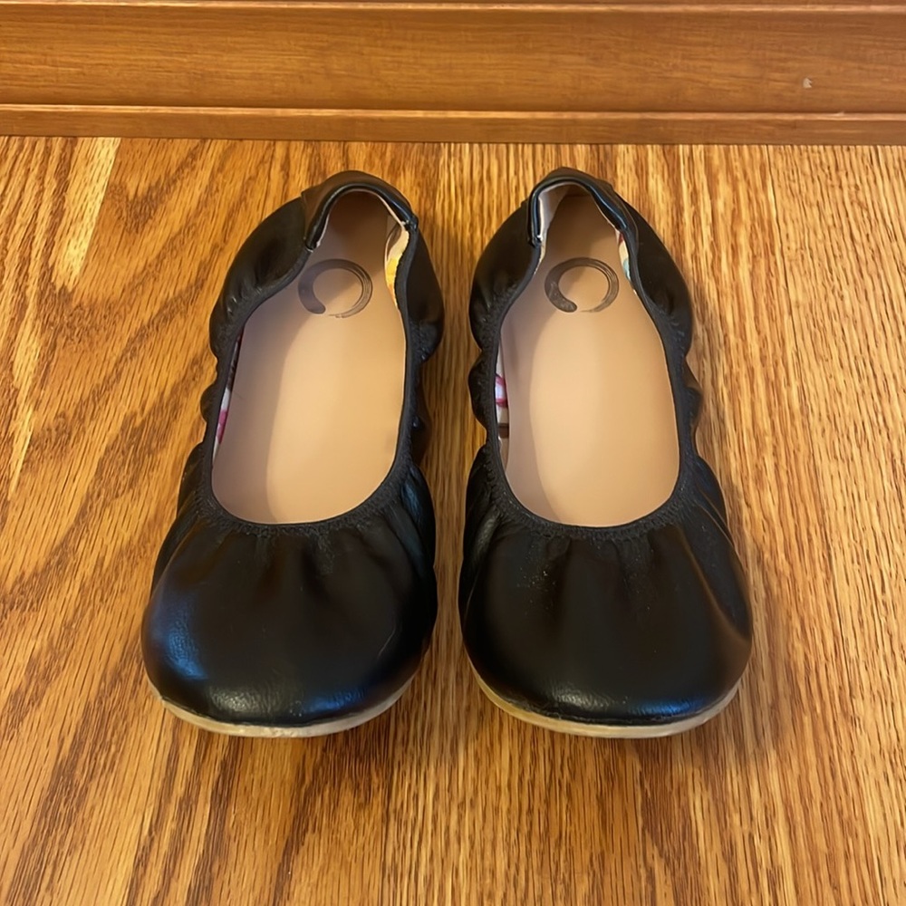 Black Flats - image 3